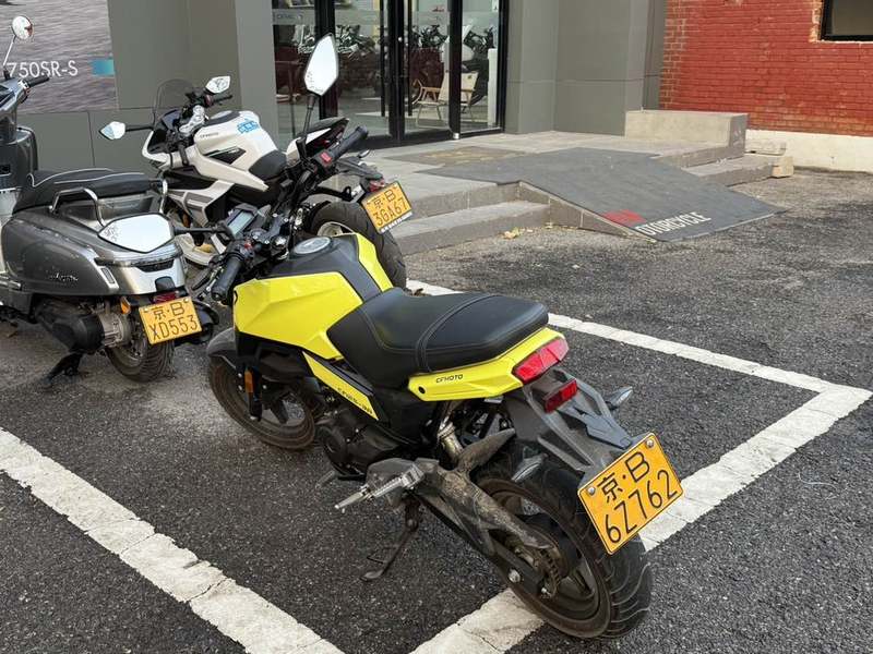 二手春风ST狒狒