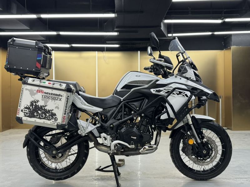 二手贝纳利金鹏 TRK502