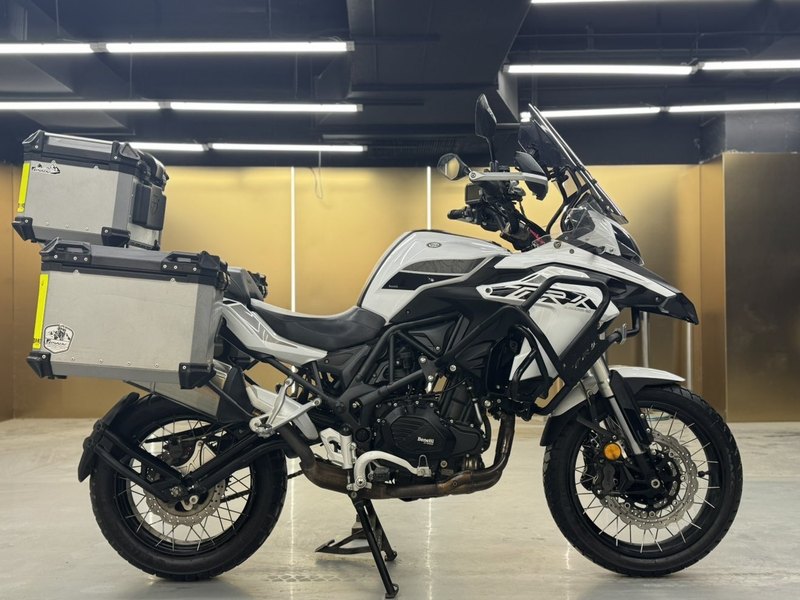 二手贝纳利金鹏 TRK502