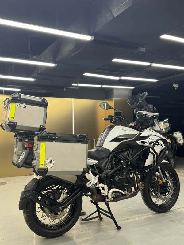 二手贝纳利金鹏 TRK502