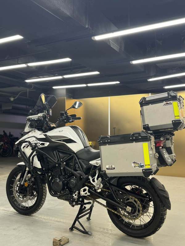 二手贝纳利金鹏 TRK502