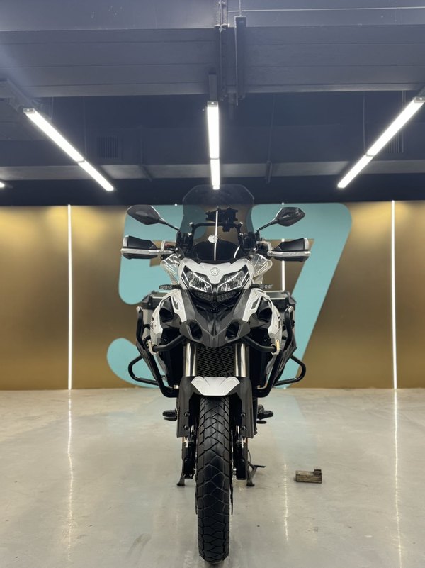 二手贝纳利金鹏 TRK502