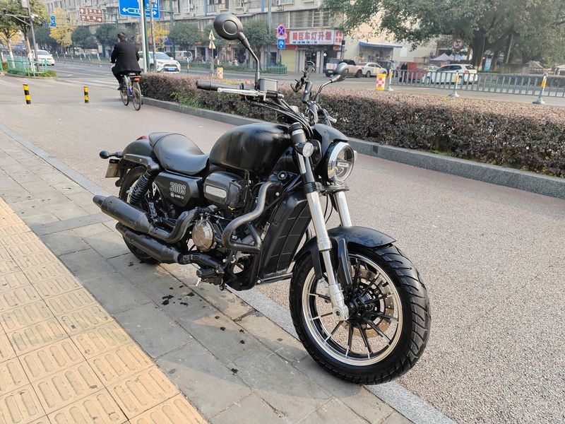 二手QJMOTOR闪300