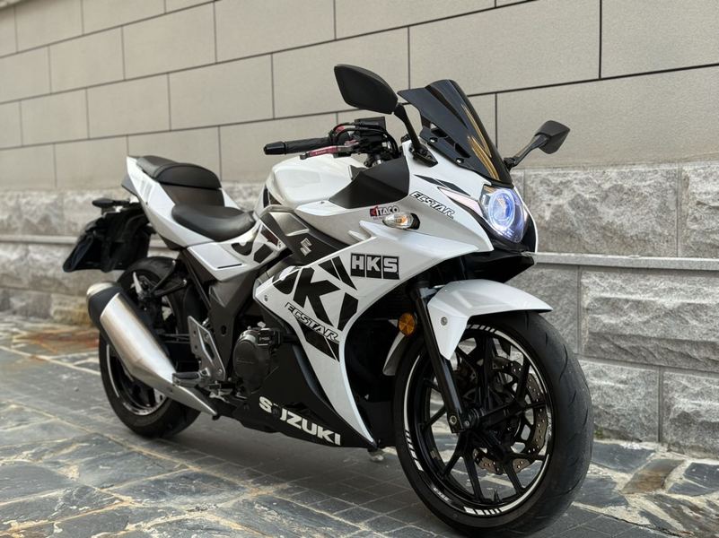 二手豪爵铃木GSX250R