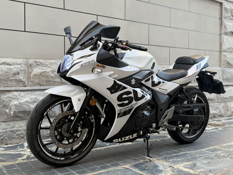 二手豪爵铃木GSX250R