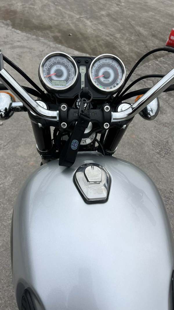 二手贝纳利帝国 imperiale 400