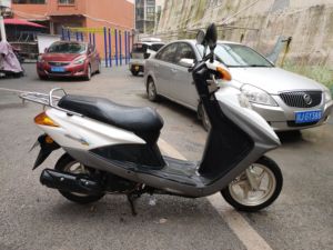 二手五羊本田SCR125