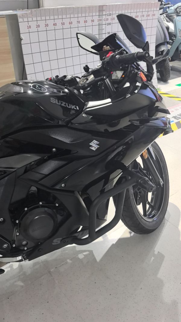 二手豪爵铃木GSX250R