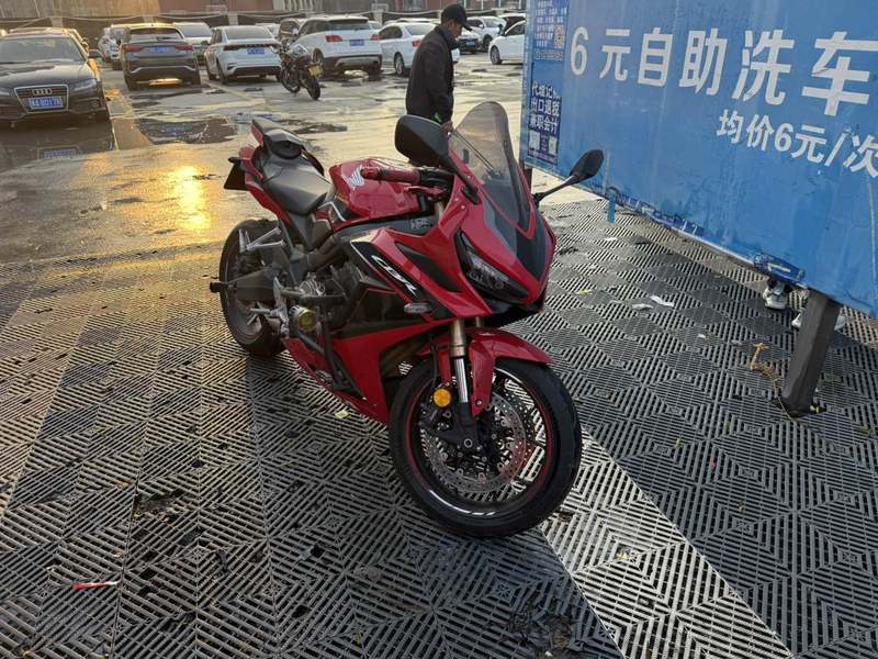 二手本田CBR650R