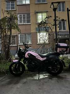 二手贝纳利幼狮 Leoncino 150