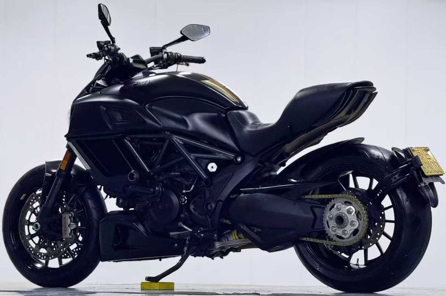 二手杜卡迪Diavel 