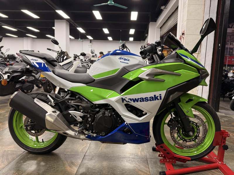 二手川崎Ninja 500