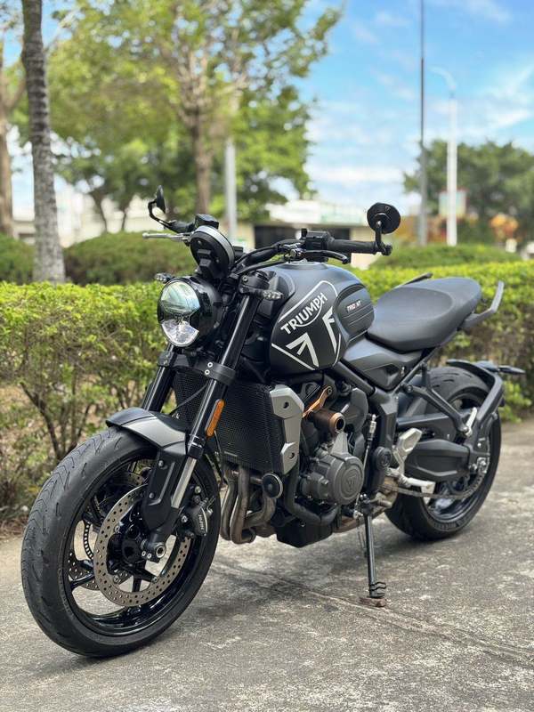 二手凯旋Trident 660