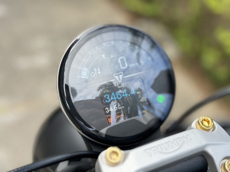 二手凯旋Trident 660