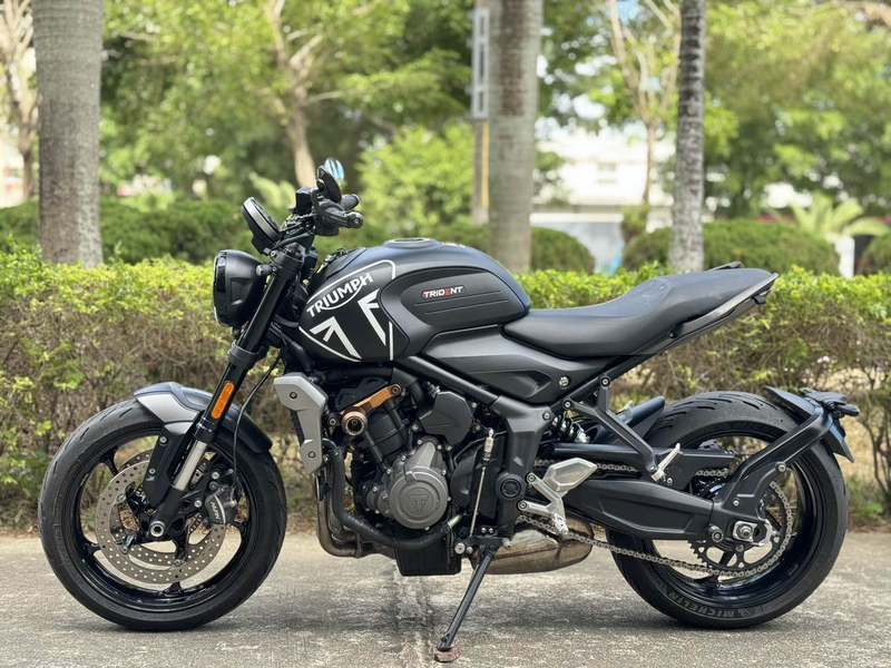 二手凯旋Trident 660