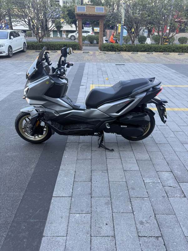 二手三阳哈士奇 Husky ADV300