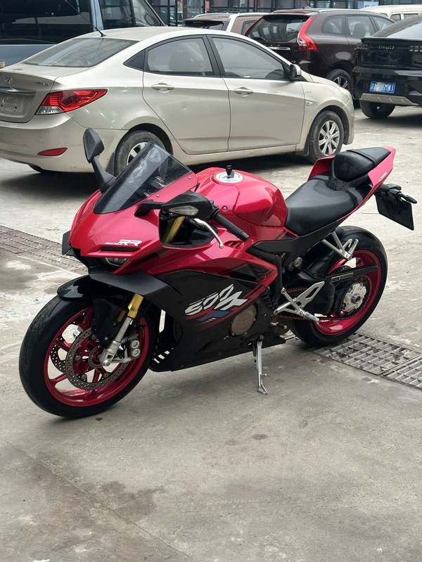 二手张雪机车500RR