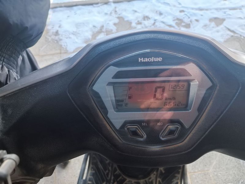 二手豪爵虎鲨VX125