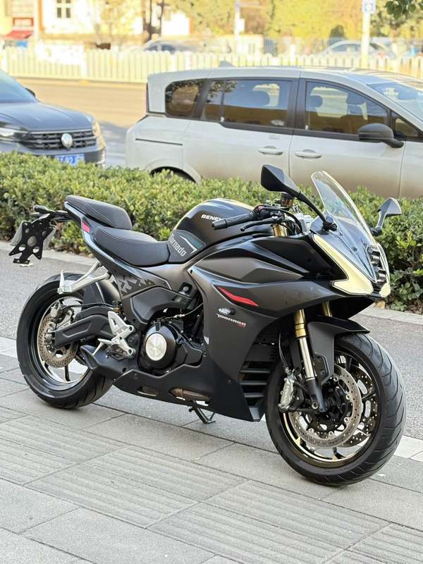 二手贝纳利龙卷风 Tornado 552R