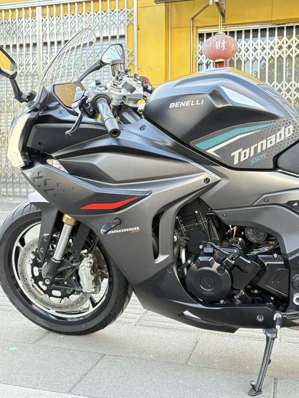 二手贝纳利龙卷风 Tornado 552R