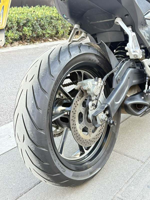 二手贝纳利龙卷风 Tornado 552R