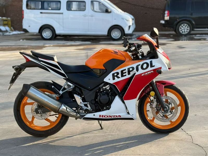 二手本田CBR300R