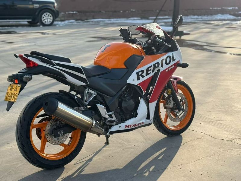 二手本田CBR300R