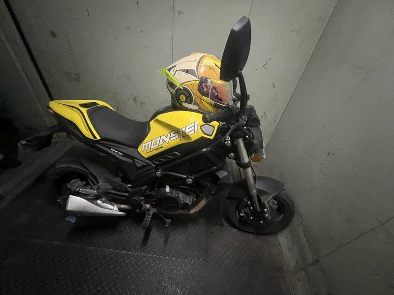 二手银钢小怪兽150