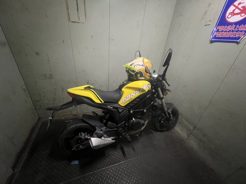 二手银钢小怪兽150