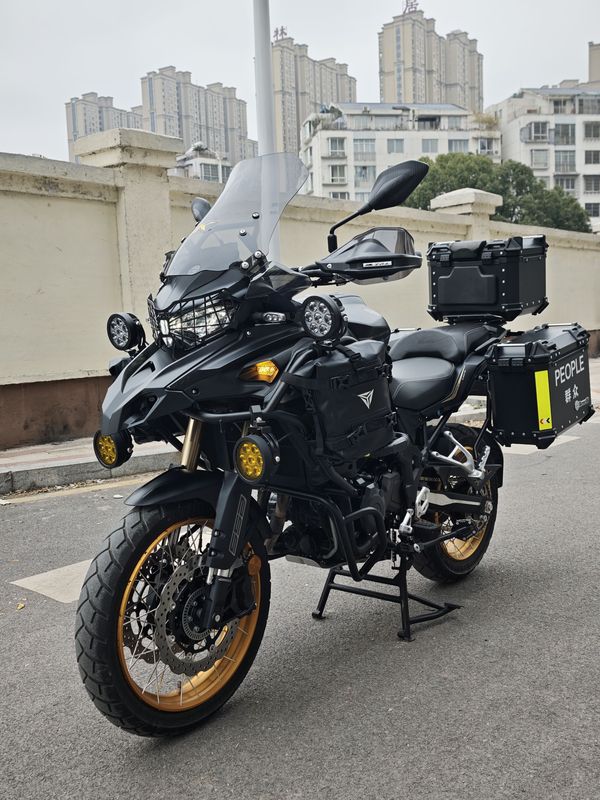 二手贝纳利TRK552