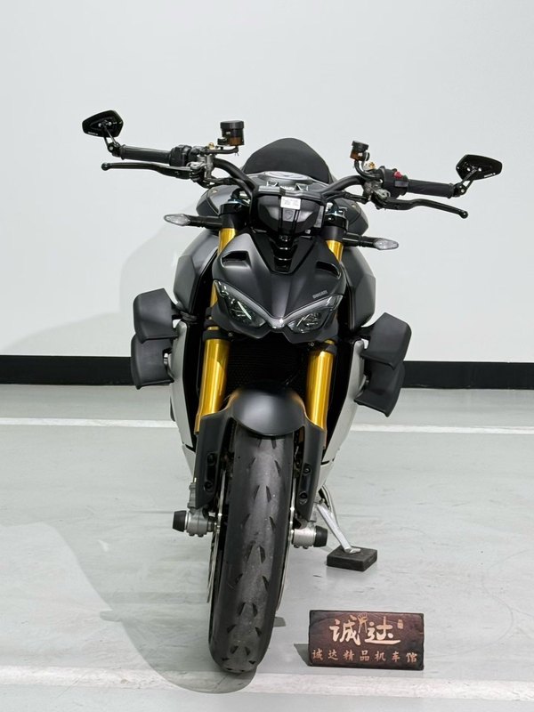 二手杜卡迪Street Fighter V4