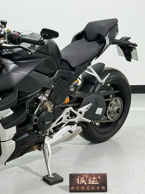 二手杜卡迪Street Fighter V4