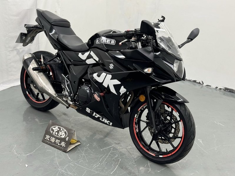 二手豪爵铃木GSX250R