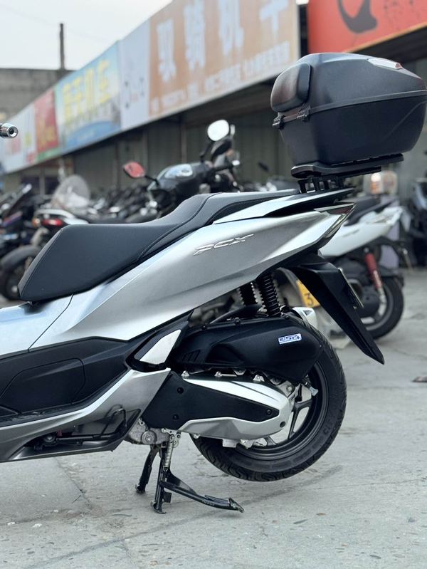 二手五羊本田PCX