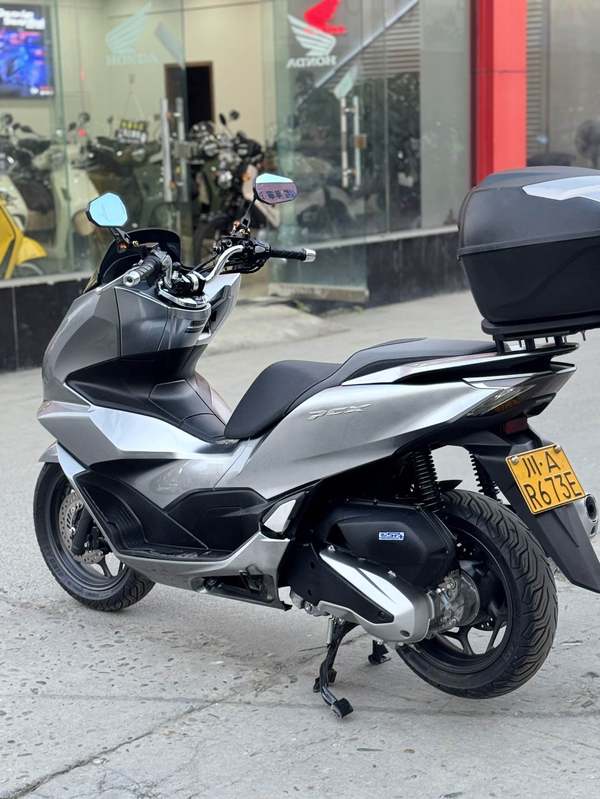 二手五羊本田PCX