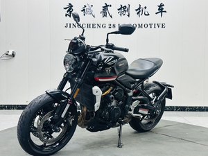 二手凯旋Trident 660