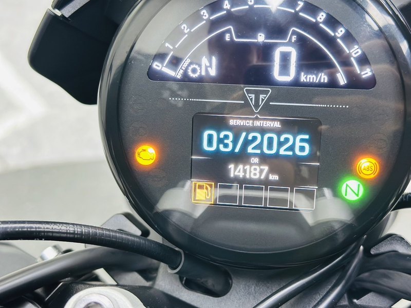 二手凯旋Trident 660