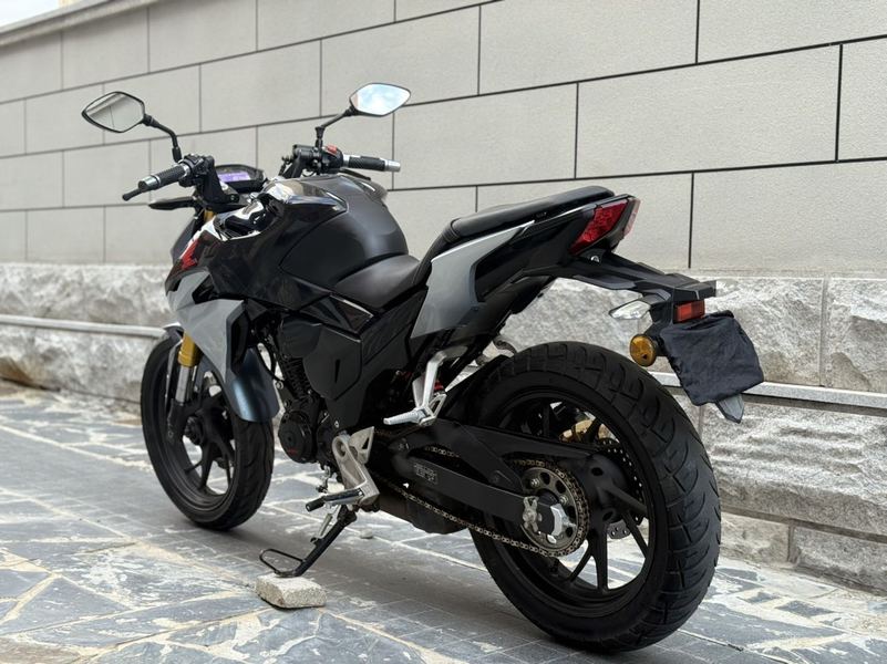 二手五羊本田CB190R 暴锋眼