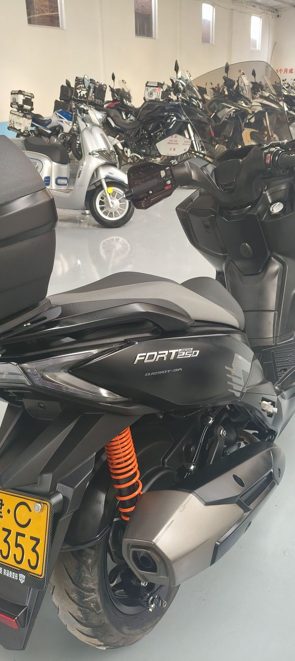 二手QJMOTOR鸿250