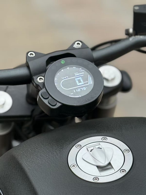 二手奔达Rock300 灰石