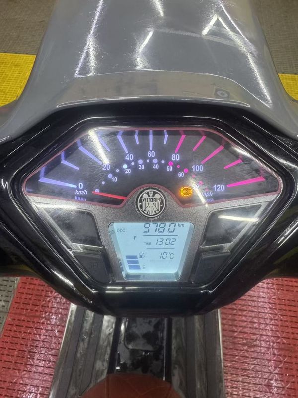 二手维多利亚Sixties 150i