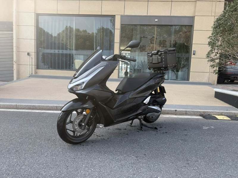 二手五羊本田PCX