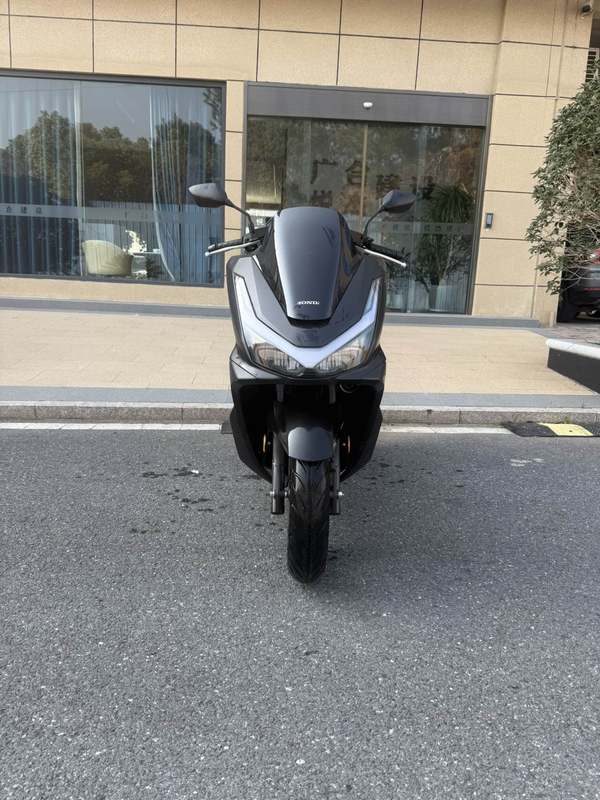 二手五羊本田PCX