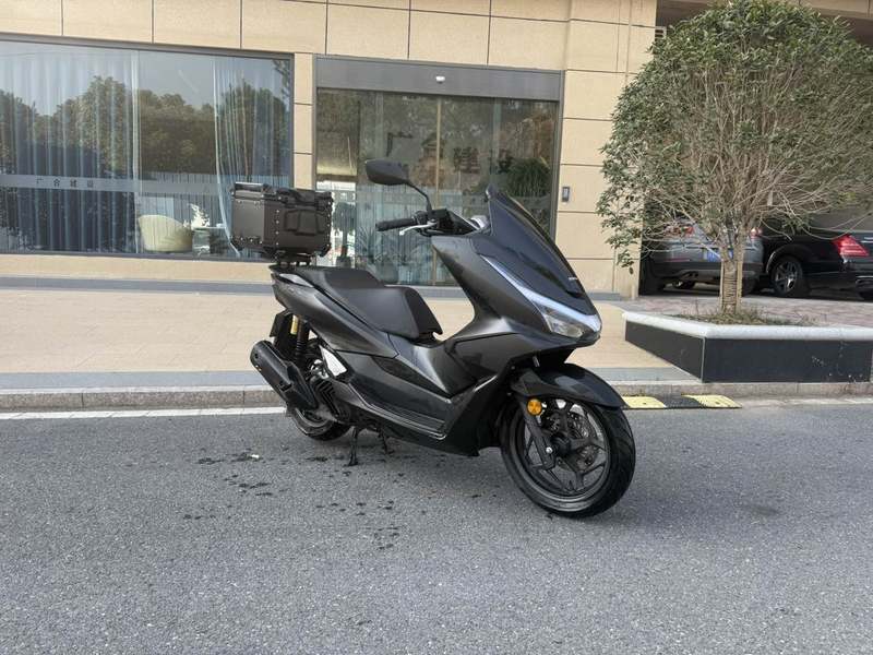 二手五羊本田PCX