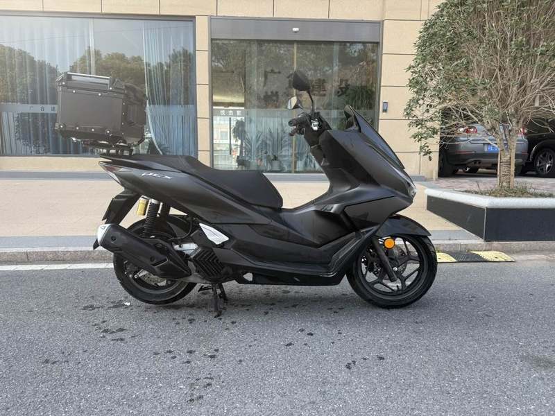 二手五羊本田PCX