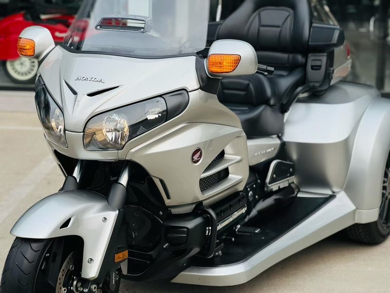 二手本田金翼正三轮