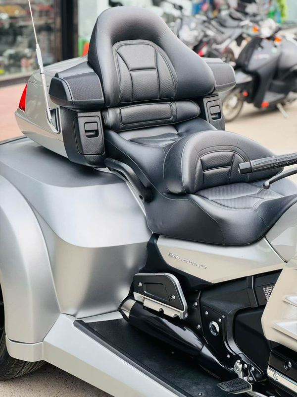 二手本田金翼正三轮