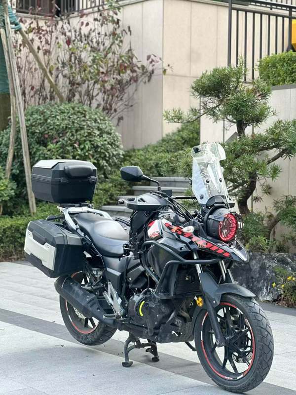 二手豪爵铃木DL250