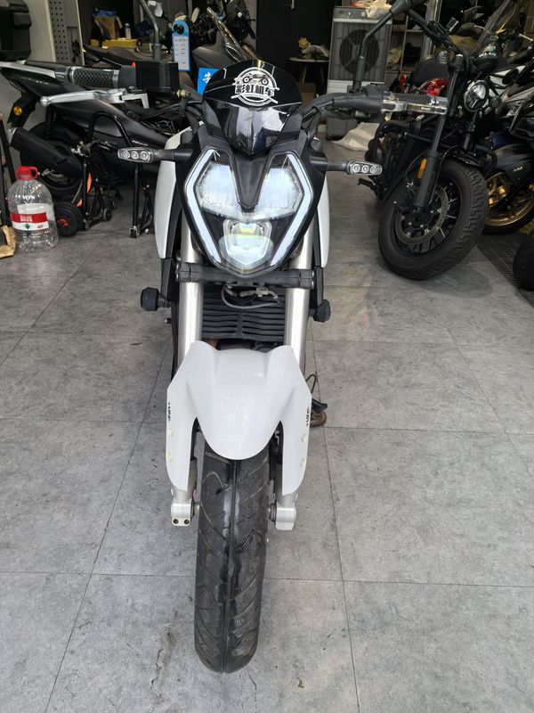 二手贝纳利小黄龙 TNT25