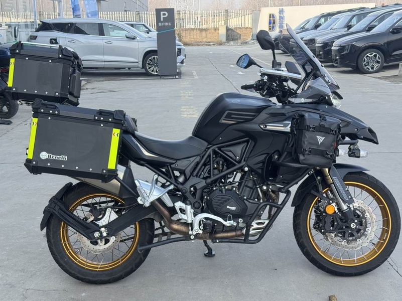 二手贝纳利TRK552